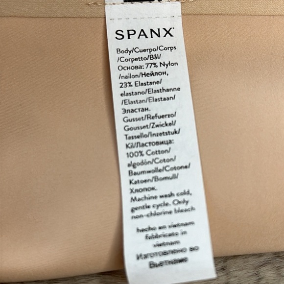 SPANX | Undie-tectable® Smoothing Thong, in Soft Nude, Size S, NWT - Picture 8 of 11